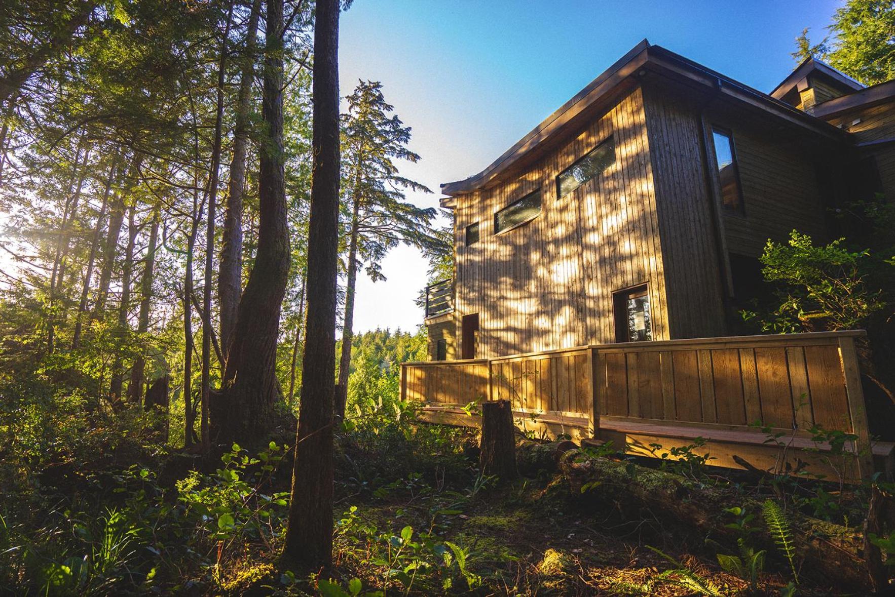 Hyphocus Inn Ucluelet Exteriör bild